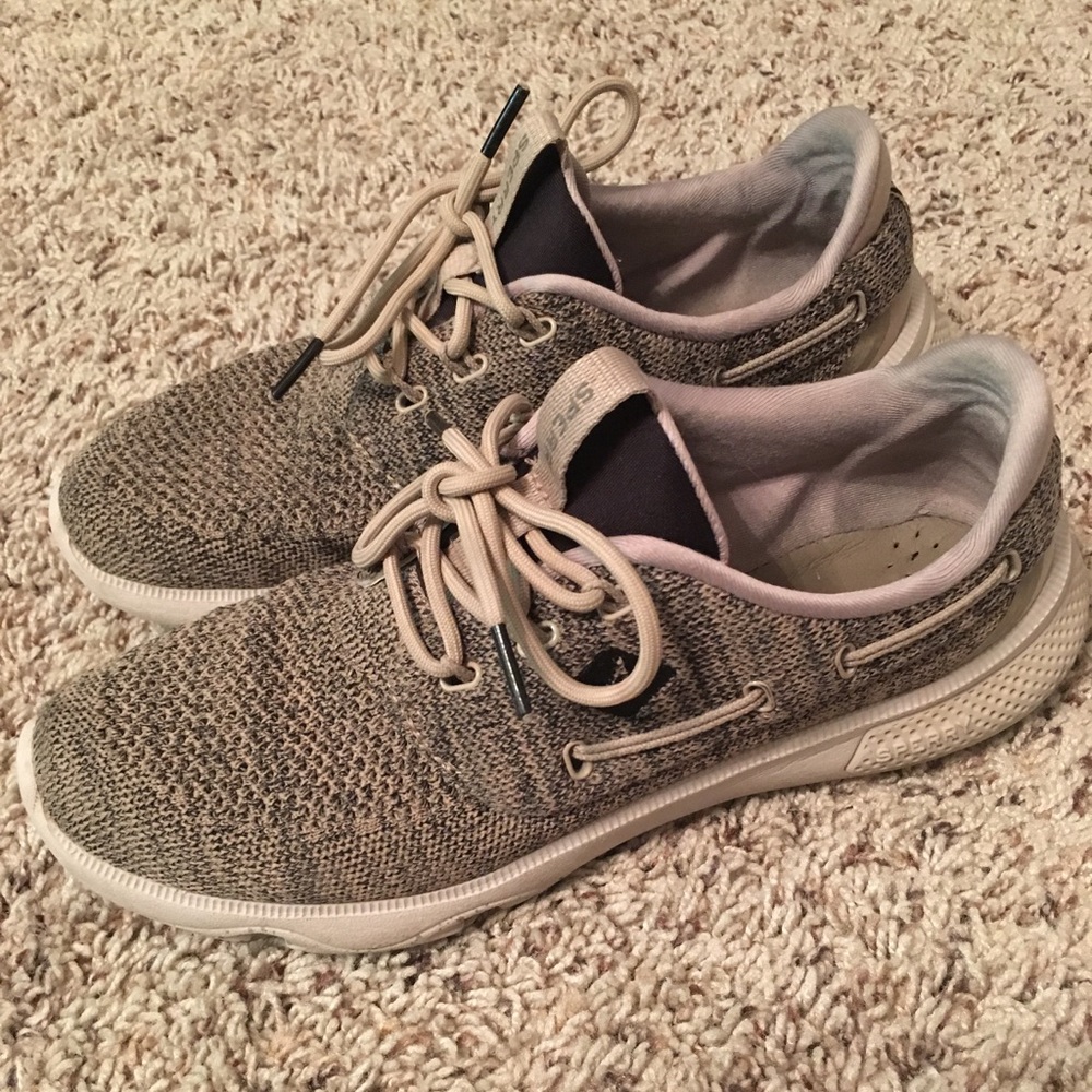 Sperry’s running shoes